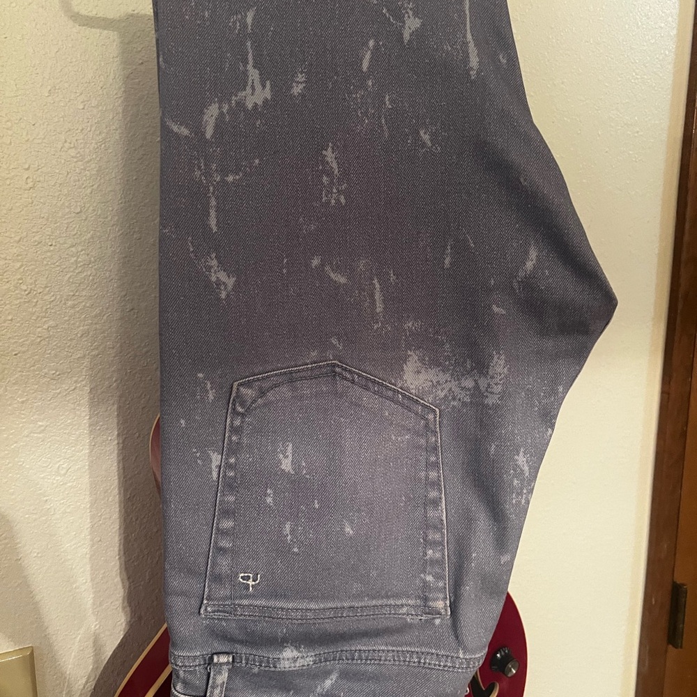 Gray Distressed Men's Jeans